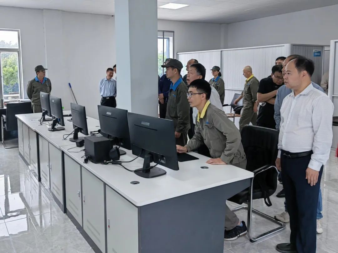 304am永利集团“JK-HK型无牢靠操作职员乳化炸药生产工艺和装备”通过科技效果判断 304am永利集团“JK-HK型无牢靠操作职员乳化炸药生产工艺和装备”通过科技效果判断